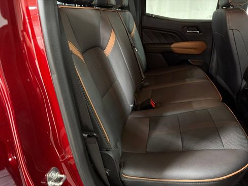 Certified 2024 GMC Canyon AT4 AWD/4WD image 19