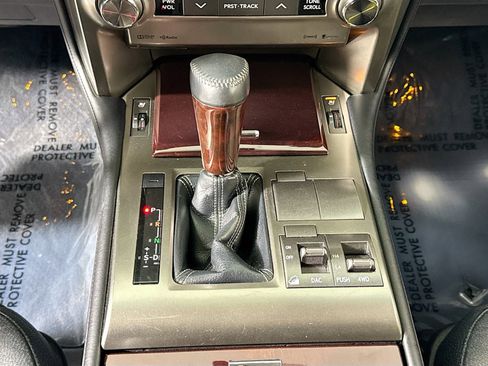 Used 2015 Lexus GX 460 image 21
