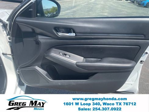 Used 2024 Nissan Altima 2.5 SV FWD image 26