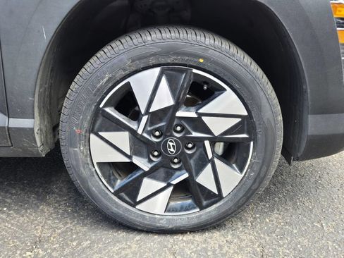 Used 2024 Hyundai Kona SEL AWD/4WD image 9