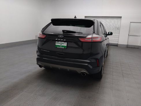 Used 2021 Ford Edge Titanium w/ Equipment Group 301A FWD image 7