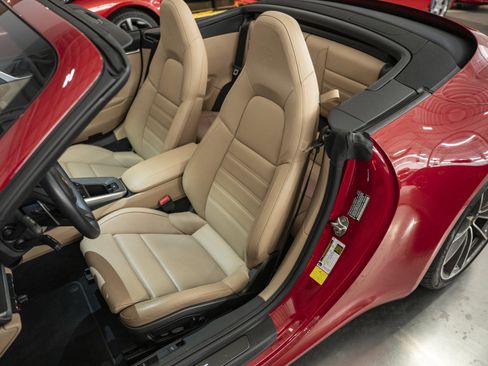 Used 2023 Porsche 911 Carrera 4S image 27