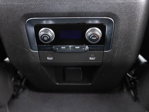 Used 2023 Chevrolet Suburban RST image 36