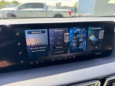 New 2026 Nissan Sentra SL FWD image 19