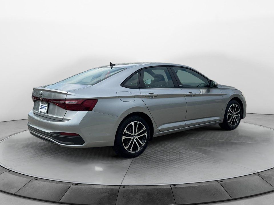 Used 2026 Volkswagen Jetta Sport FWD image 7