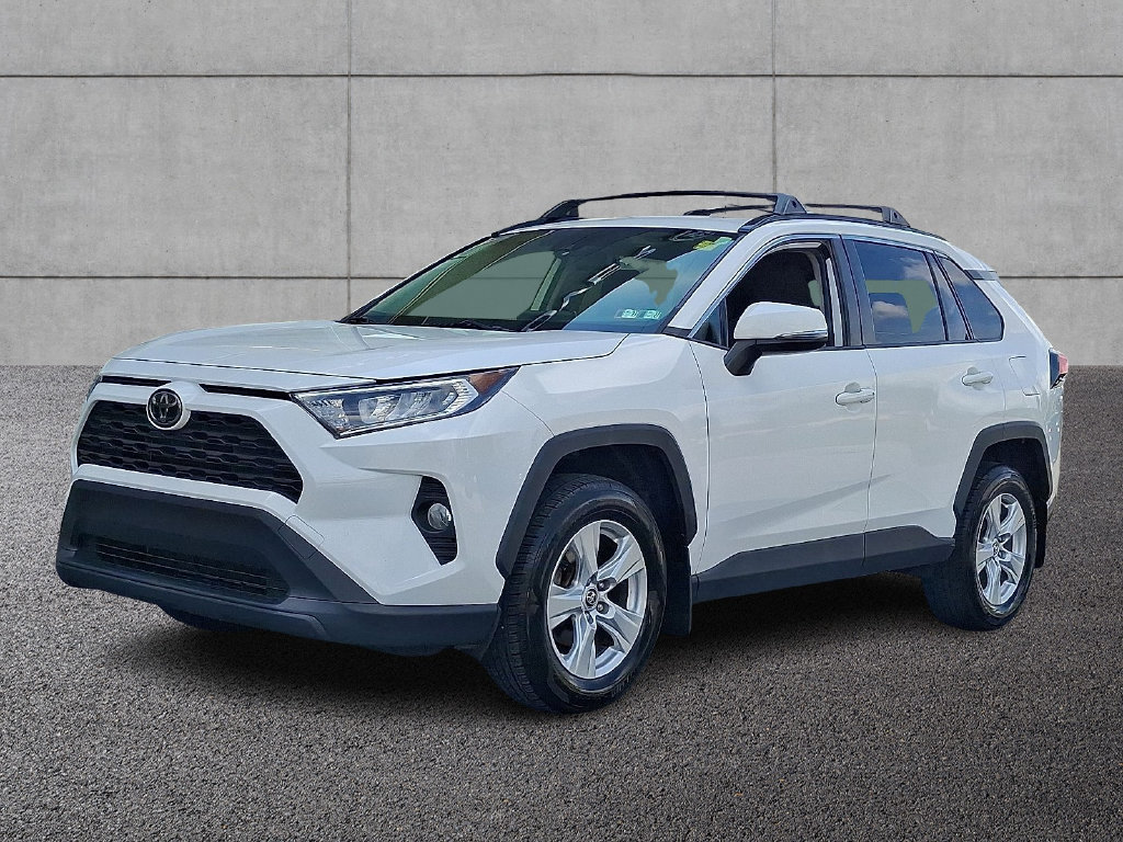Used 2020 Toyota RAV4 XLE w/ Convenience Package AWD/4WD image 1