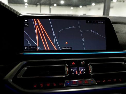 Used 2020 BMW X7 xDrive40i w/ Premium Package image 4