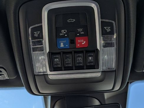 Used 2019 RAM 1500 Limited AWD/4WD image 23