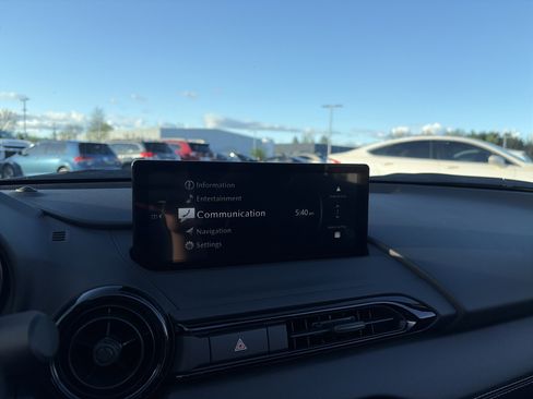 Used 2024 MAZDA MX-5 Miata Club image 37