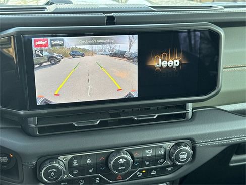 New 2026 Jeep Gladiator Mojave image 24