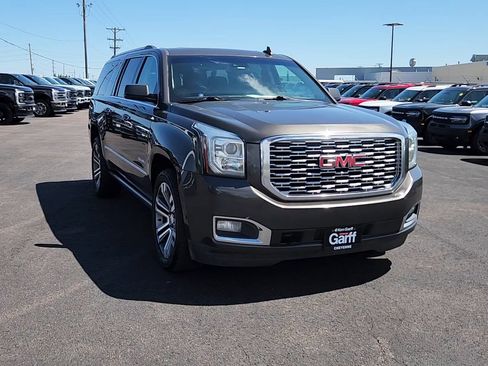 Used 2019 GMC Yukon XL Denali w/ Denali Ultimate Package AWD/4WD image 4
