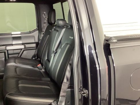 Used 2020 Ford F150 Platinum w/ Equipment Group 701A Luxury image 14