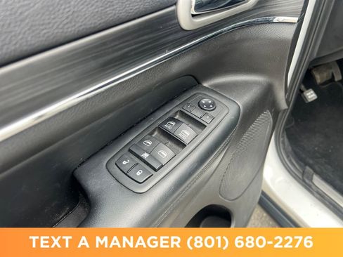 Used 2019 Jeep Grand Cherokee Limited w/ Luxury Group II AWD/4WD image 11
