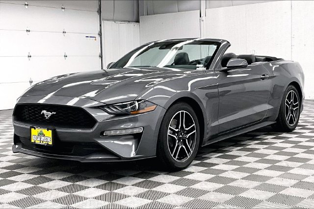 Used 2023 Ford Mustang Premium RWD image 11
