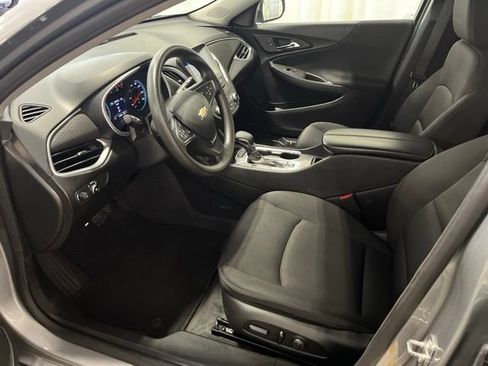 Used 2023 Chevrolet Malibu LT FWD image 9