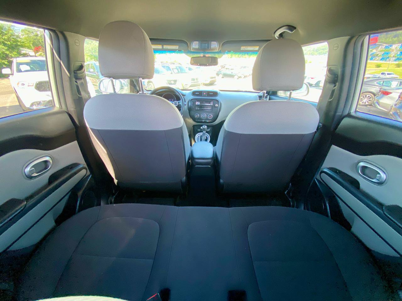 Used 2015 Kia Soul FWD image 13