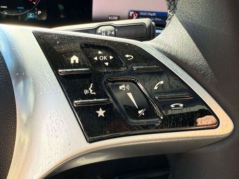 Used 2025 Mercedes-Benz GLB 250 GLB 250 image 49