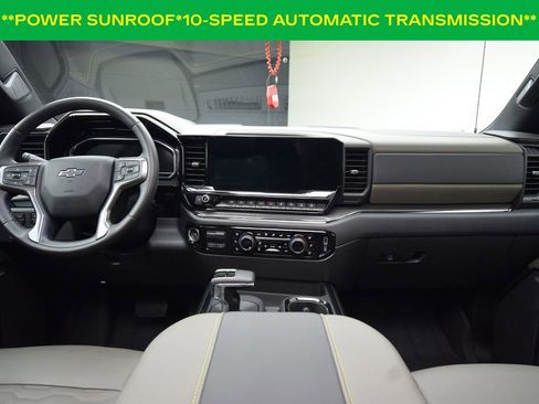 Used 2023 Chevrolet Silverado 1500 ZR2 image 4