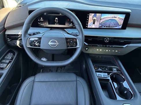 Used 2025 Nissan Murano Platinum image 14