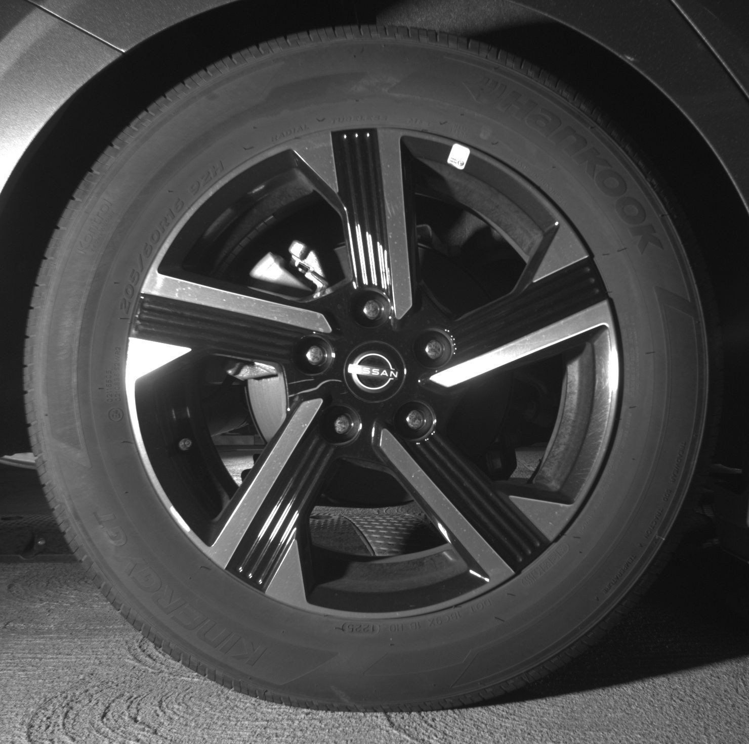 Used 2025 Nissan Sentra SV FWD image 15