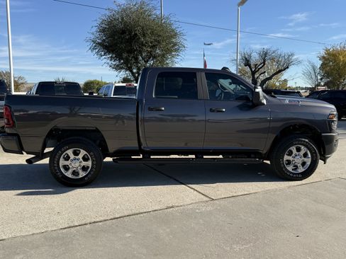 Used 2025 RAM 2500 Lone Star image 3