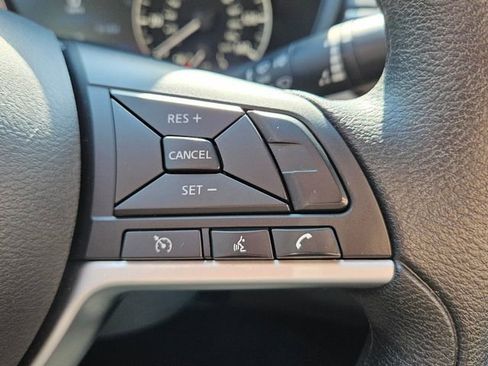 Used 2024 Nissan Altima 2.5 SV image 23