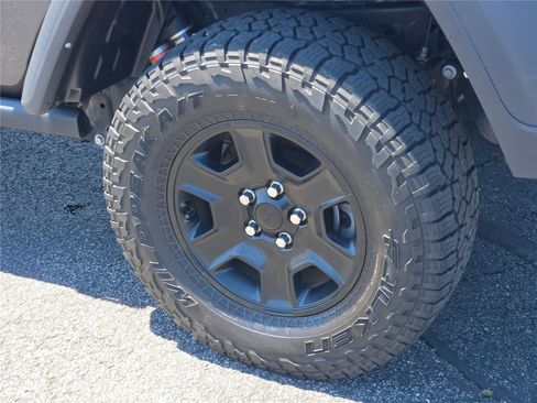 Used 2021 Jeep Gladiator Mojave AWD/4WD image 21