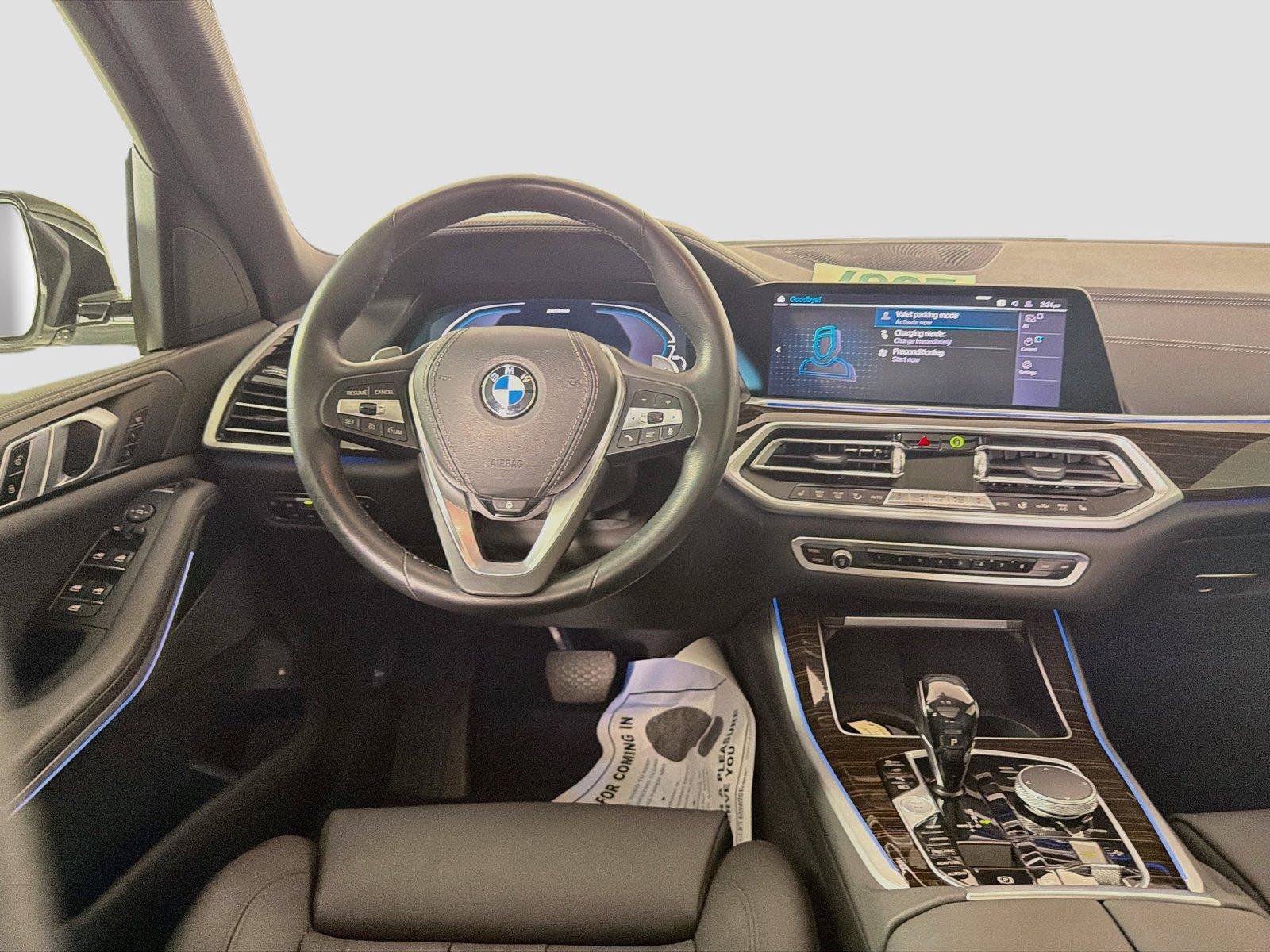Used 2021 BMW X5 xDrive45e w/ Parking Assistance Package AWD/4WD image 23