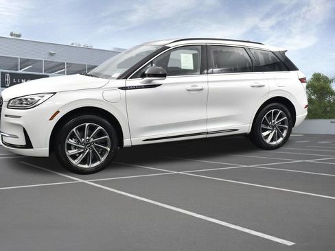 New 2025 Lincoln Corsair Grand Touring AWD/4WD image 5