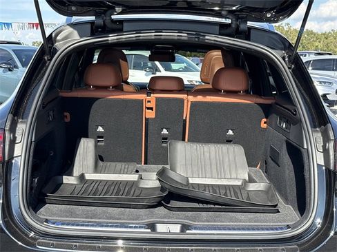 Used 2023 Mercedes-Benz GLC 300 image 13