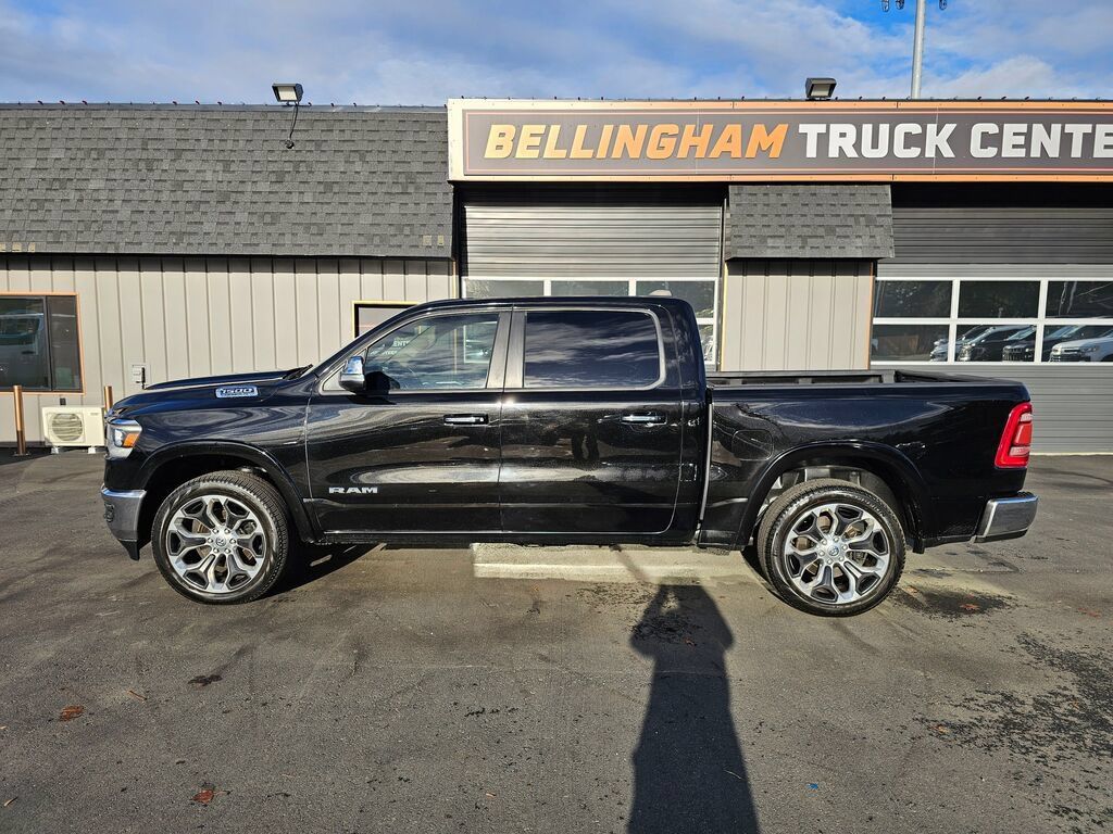 Used 2019 RAM 1500 Laramie AWD/4WD image 2