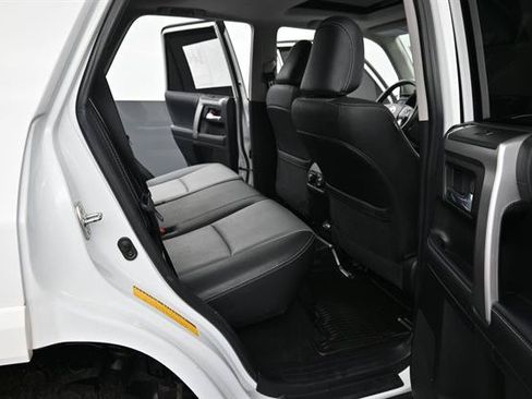 Certified 2024 Toyota 4Runner SR5 Premium w/ Moonroof Package AWD/4WD image 15