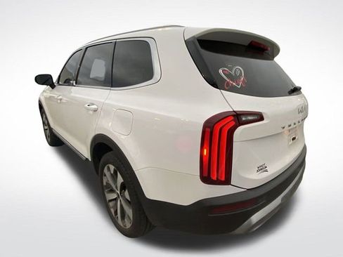 Used 2022 Kia Telluride EX w/ EX Premium Package image 8