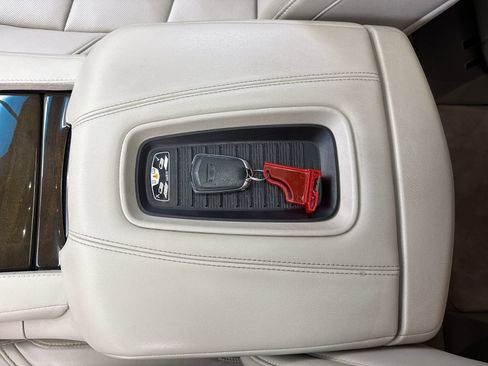 Used 2019 Cadillac Escalade Luxury AWD/4WD image 57