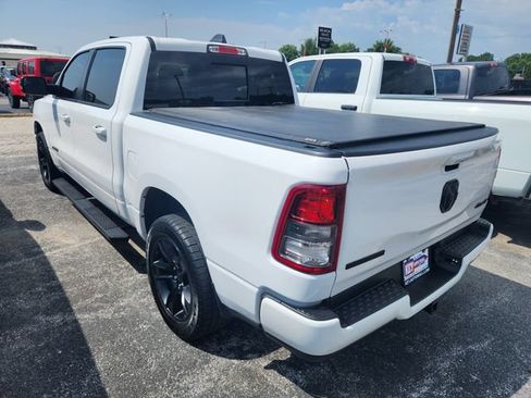 Used 2022 RAM 1500 Big Horn AWD/4WD image 3