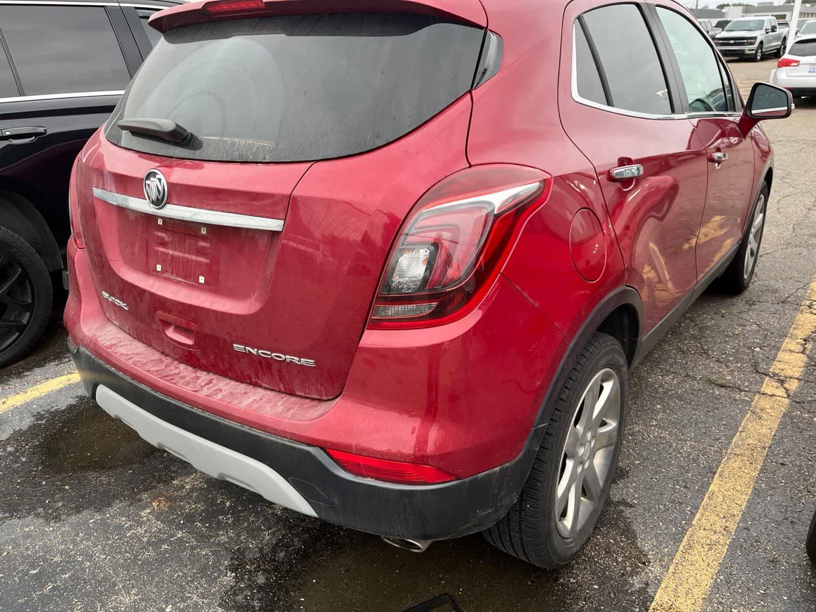 Used 2018 Buick Encore Essence w/ Experience Buick Package FWD image 11