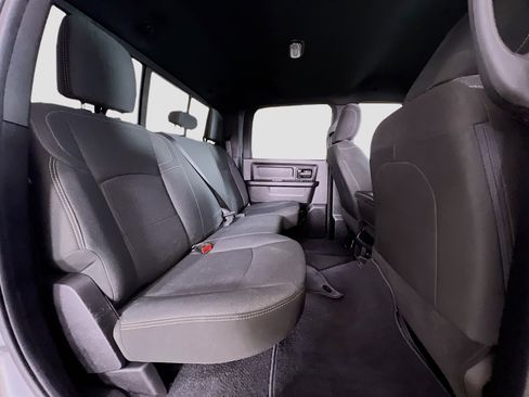 Used 2024 RAM 3500 Tradesman w/ Chrome Appearance Group image 26