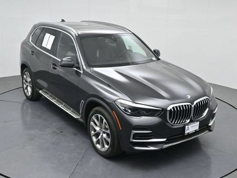 Used 2023 BMW X5 xDrive40i AWD/4WD image 46