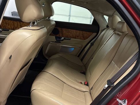 Used 2011 Jaguar XJ RWD image 9