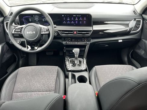New 2026 Kia Seltos S image 17