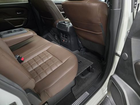 Used 2024 Nissan Titan Platinum Reserve w/ Moonroof Package image 43