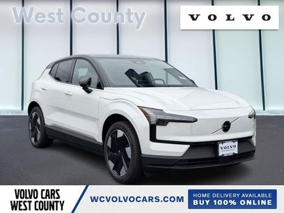 New 2026 Volvo EX30 Plus w/ Climate Package