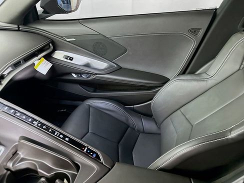 Used 2023 Chevrolet Corvette Z06 RWD image 29