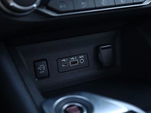 Certified 2024 Nissan Sentra SV image 15