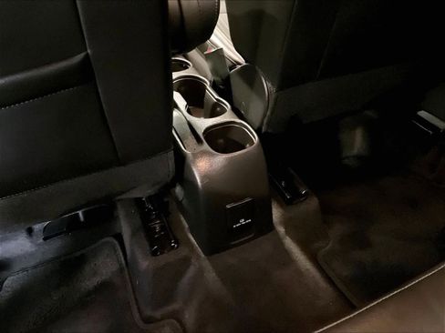 Used 2022 Chevrolet Trax LT w/ LT Convenience Package image 29