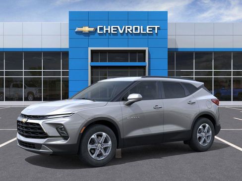 New 2026 Chevrolet Blazer LT image 2