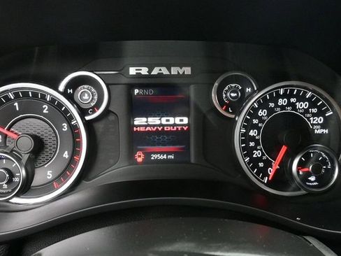 Used 2022 RAM 2500 Big Horn w/ Level 1 Equipment Group image 17