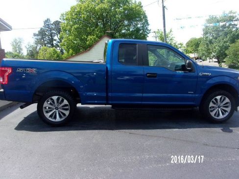 Used 2017 Ford F150 XL w/ Equipment Group 101A Mid AWD/4WD image 4