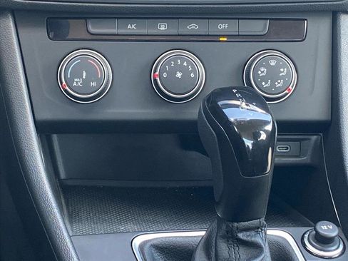 Certified 2023 Volkswagen Jetta S FWD image 9