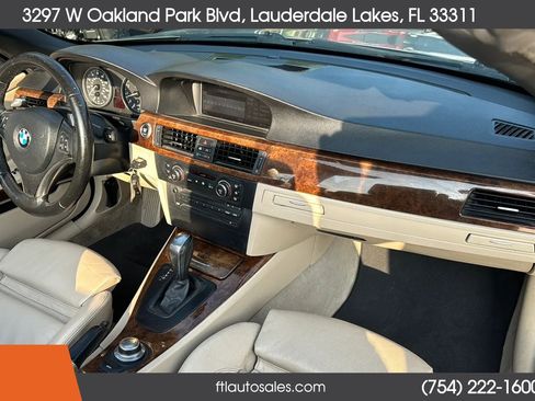 Used 2007 BMW 335i Convertible image 32